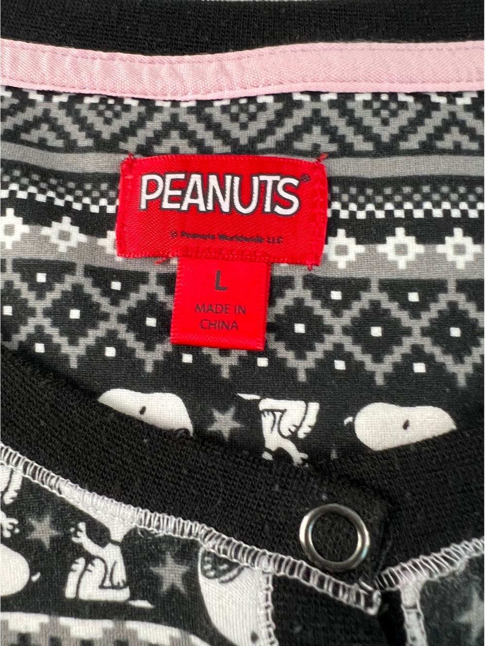 Peanuts Snoopy Christmas Fair Isle Henley Long Sleeve Shirt Women’s Large - Picture 3 of 5